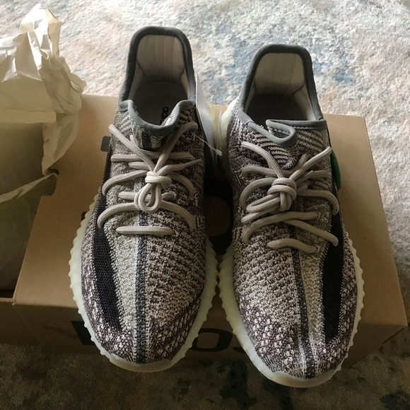 adidas Yeezy Boost 350 V2